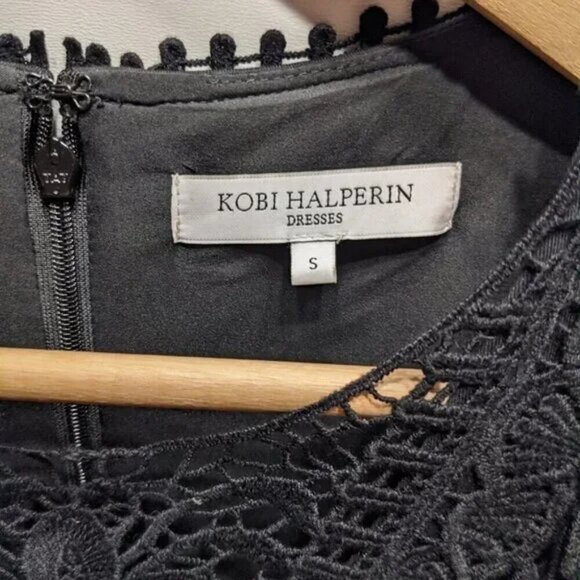 Kobi Halperin | Brie Double Knit Shift Dress - Picture 4 of 9